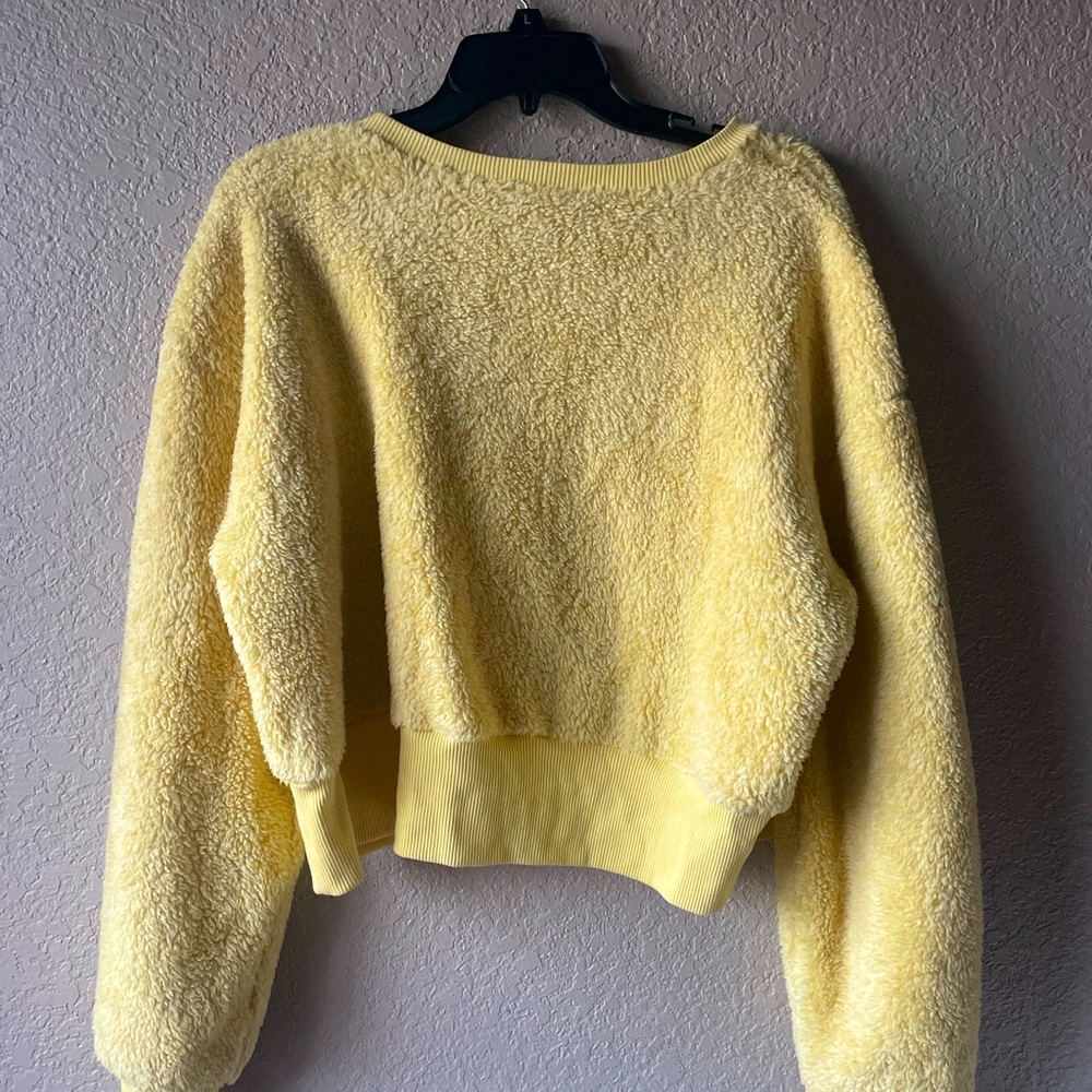 Arizona Jeans & Co - Yellow Fluffy Sweatshirt